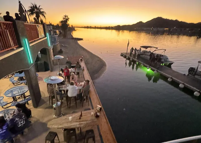 Hang Up And Hang Out, River Holiday home *